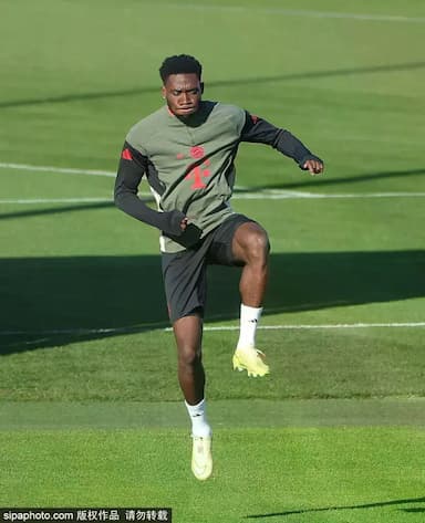 恐怖！凯恩本赛季出战17场比赛，已经打进23粒进球_德甲_球迷_拜仁慕尼黑