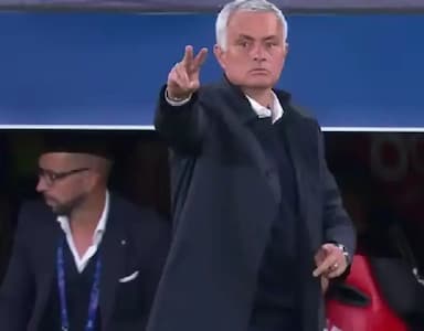 炸锅！热刺2亿锋线0作用，球员拒握手+爆粗，13套战术救不了烂摊子？_弗兰克_斯彭斯_进球