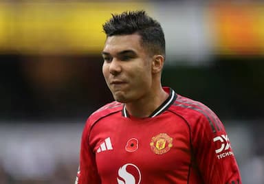 卡塞米罗状态复苏，曼联续约陷困境_本赛季_红魔_阿莫林