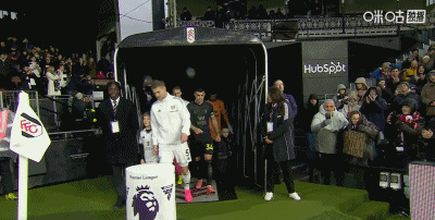 半场：富勒姆0-0桑德兰，巴拉德染黄，哈里-威尔逊造险