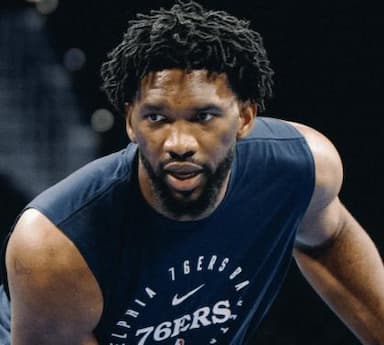 美记：恩比德还需要一点时间来复出，他正朝着正确方向前进-NBA新闻